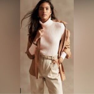 Banana Republic Ribbed Turtleneck Sweater - small